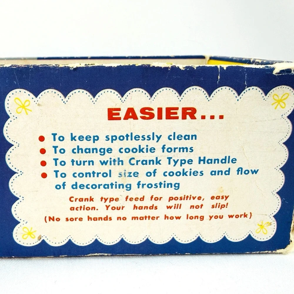 Nordic Ware Deluxe Cookie King Press Spritz Crank 10 Discs Decorator Tip Vintage